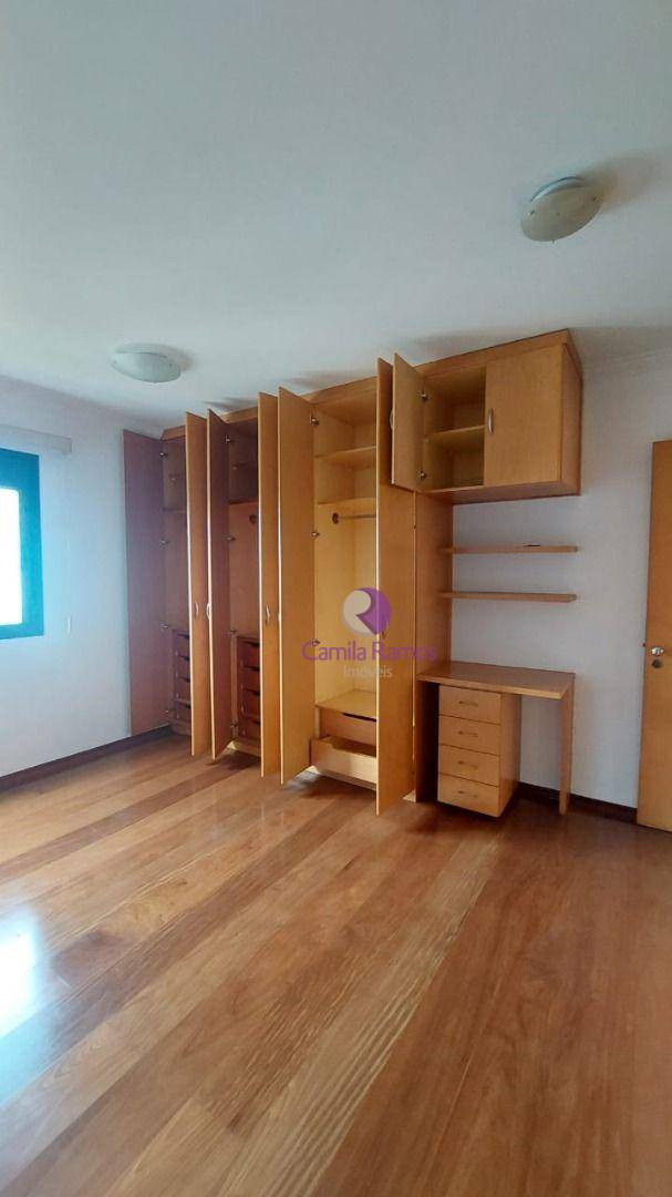 Apartamento para alugar com 3 quartos, 132m² - Foto 11