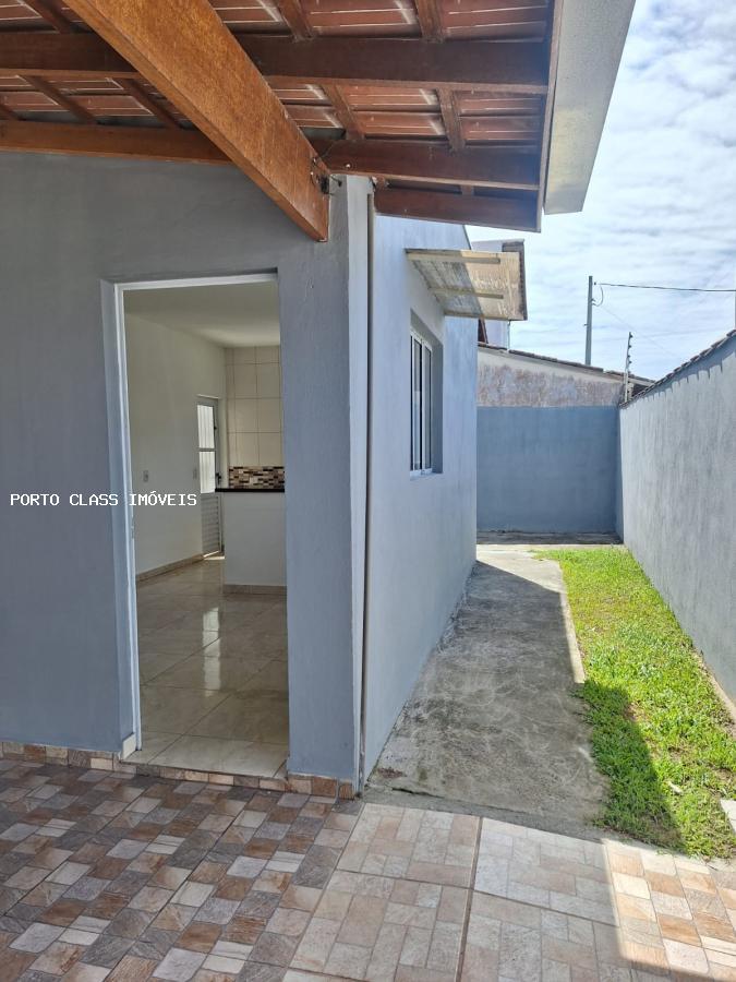 Casa à venda com 2 quartos, 180m² - Foto 3