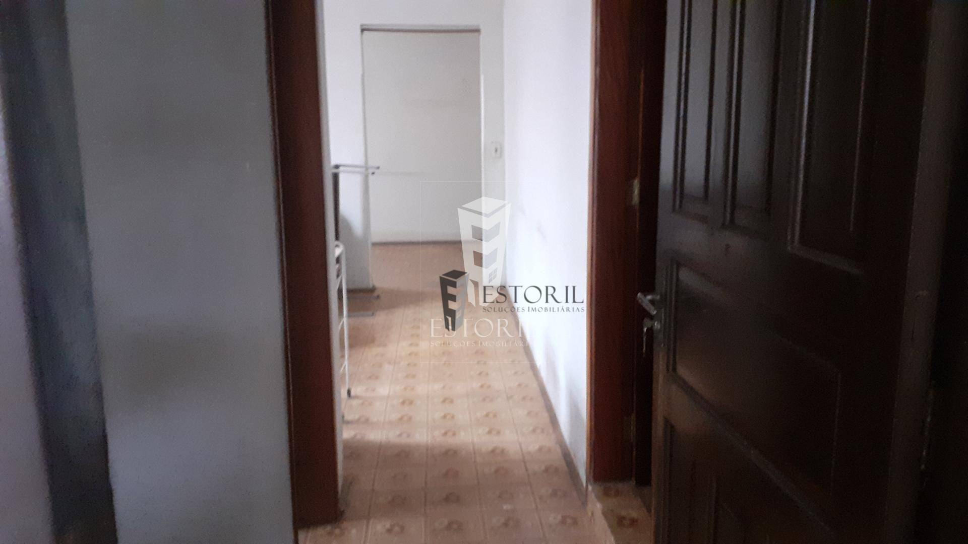 Casa à venda com 4 quartos, 150m² - Foto 2