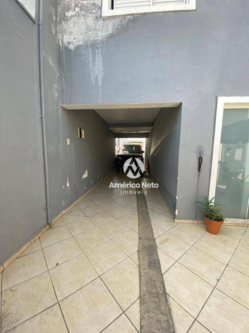 Sobrado à venda com 4 quartos, 250m² - Foto 23