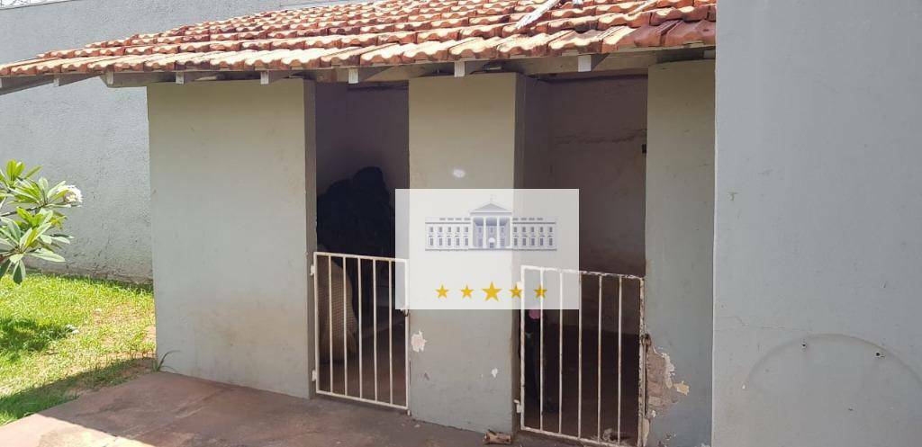 Casa à venda com 6 quartos, 650m² - Foto 24