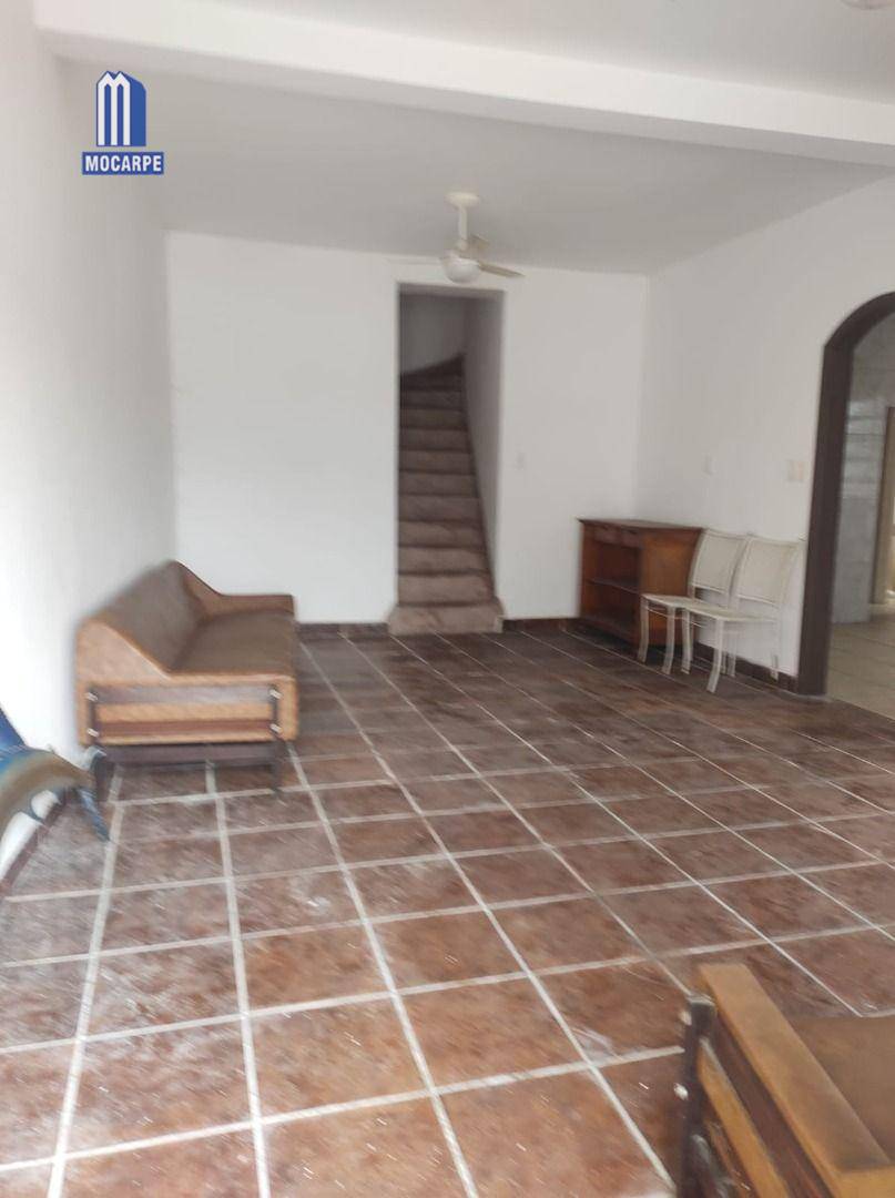 Casa para alugar com 3 quartos, 350M2 - Foto 11