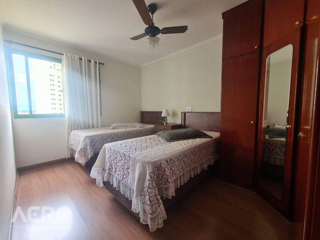 Apartamento à venda com 3 quartos, 128m² - Foto 3