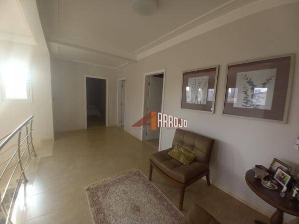 Casa à venda com 3 quartos, 340m² - Foto 23