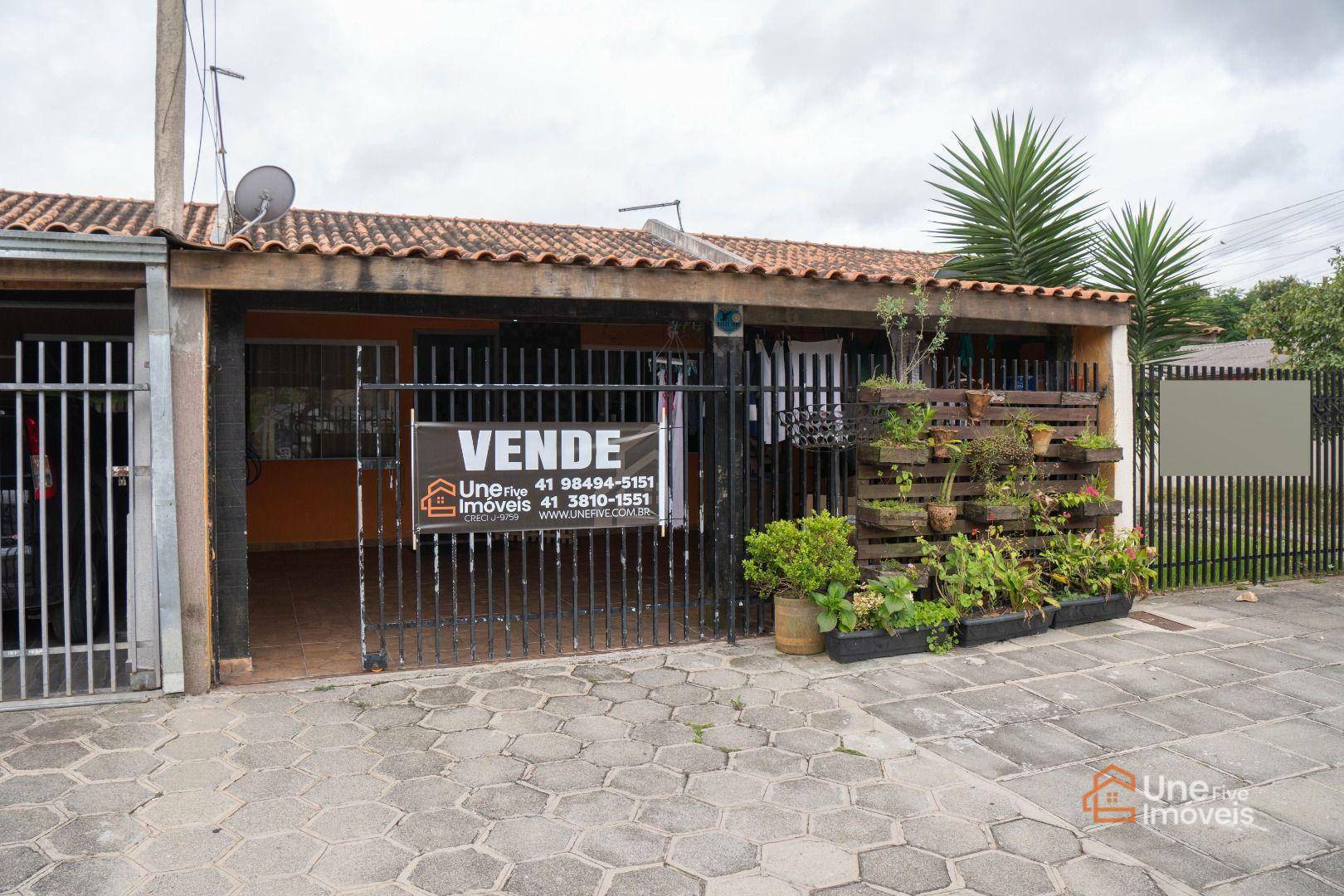 Casa à venda com 2 quartos, 70m² - Foto 1