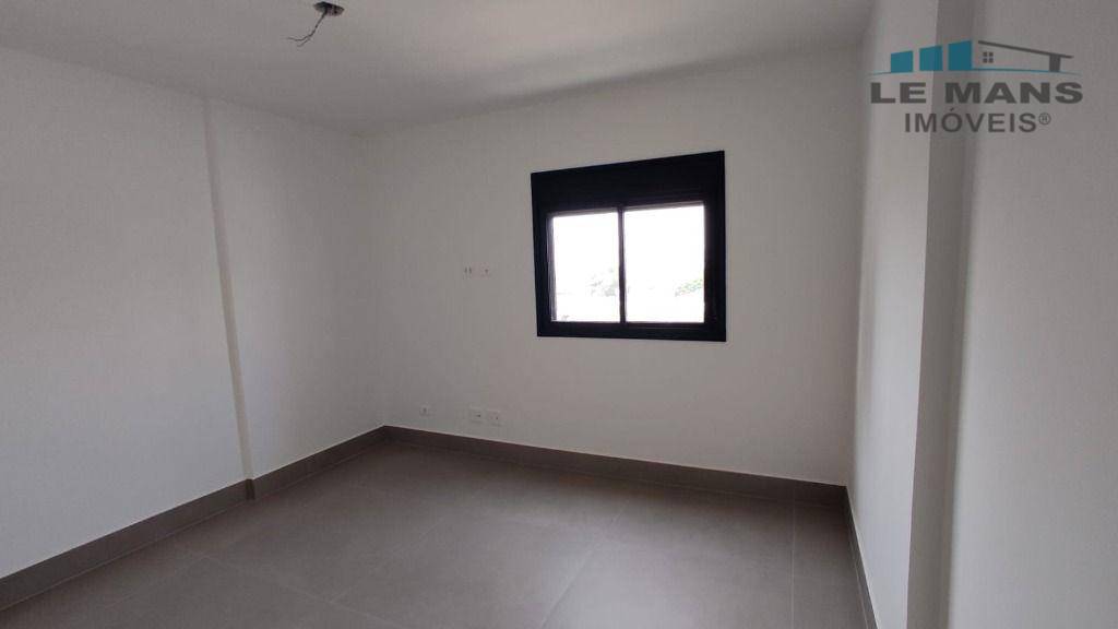 Apartamento à venda com 3 quartos, 109m² - Foto 17