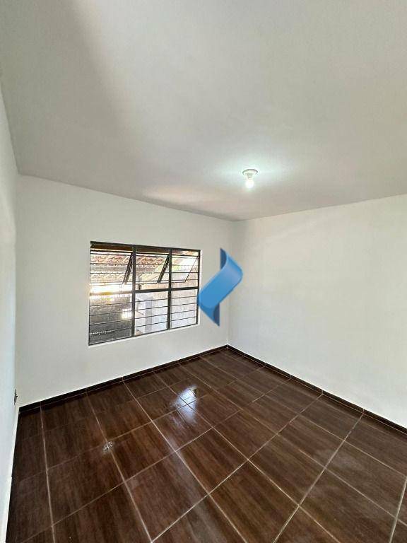 Casa à venda com 3 quartos, 103m² - Foto 11