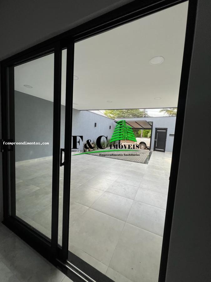 Casa à venda com 3 quartos, 221m² - Foto 12