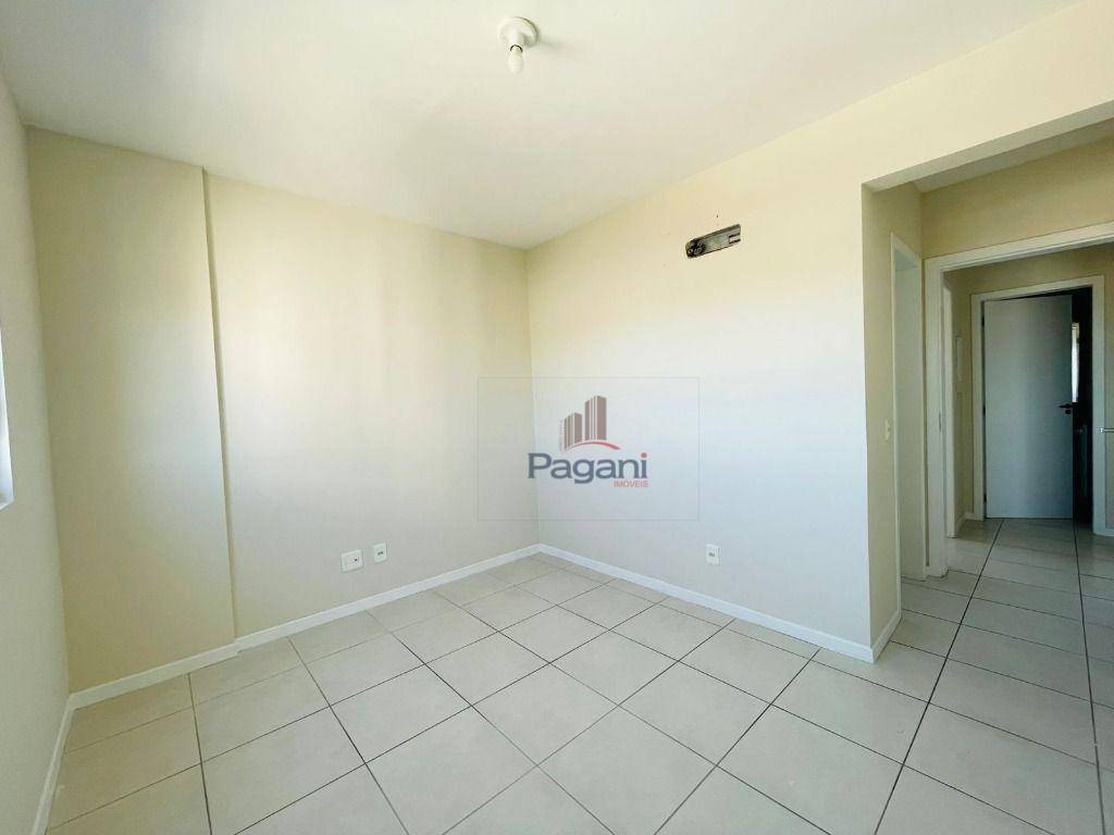 Apartamento à venda com 2 quartos, 65m² - Foto 8