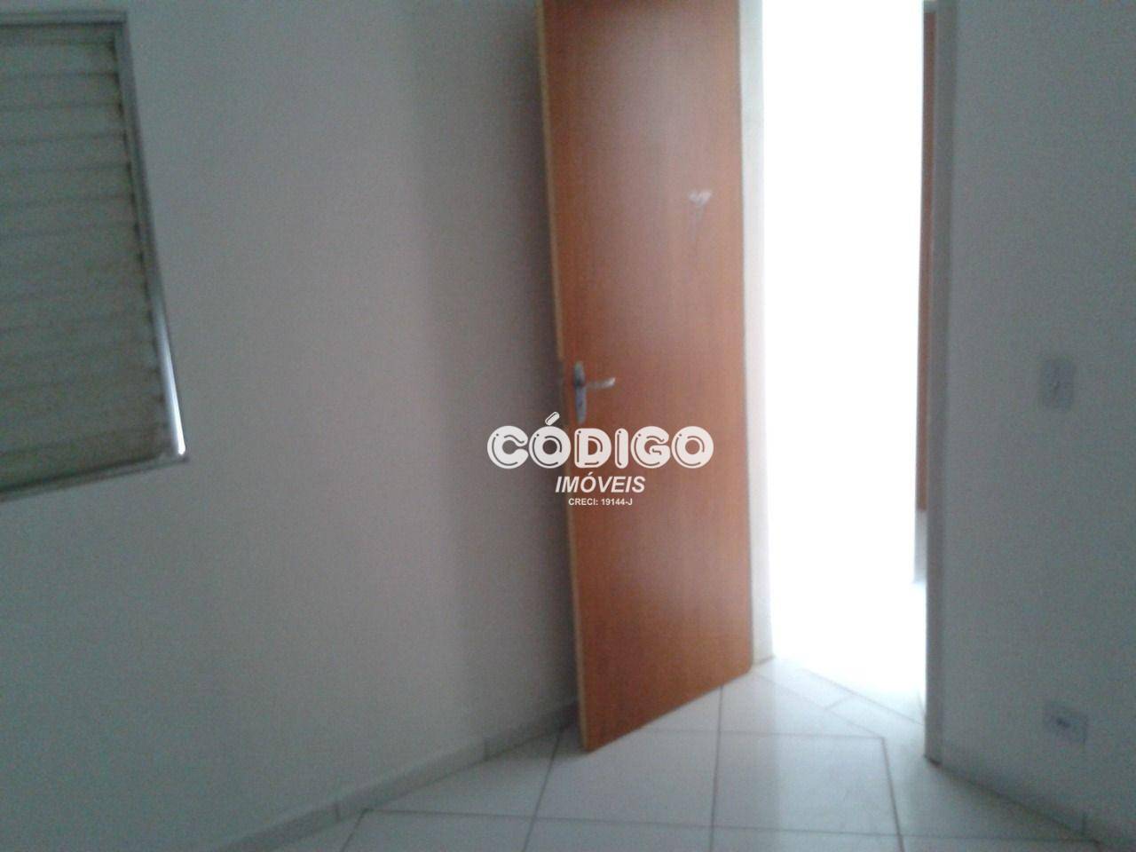 Apartamento à venda com 2 quartos, 52m² - Foto 2