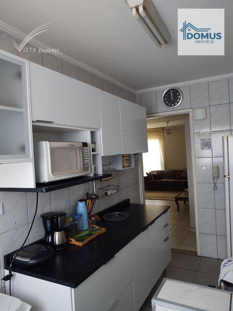 Apartamento à venda com 2 quartos, 72m² - Foto 5