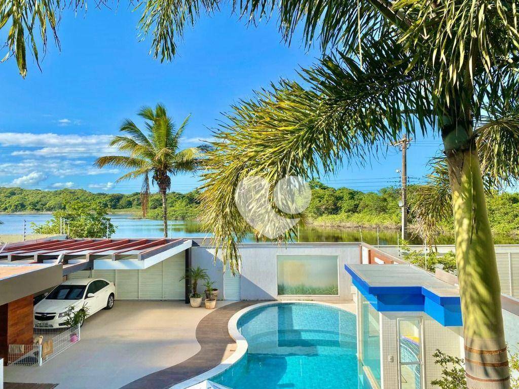 Casa para alugar com 4 quartos, 415m² - Foto 1