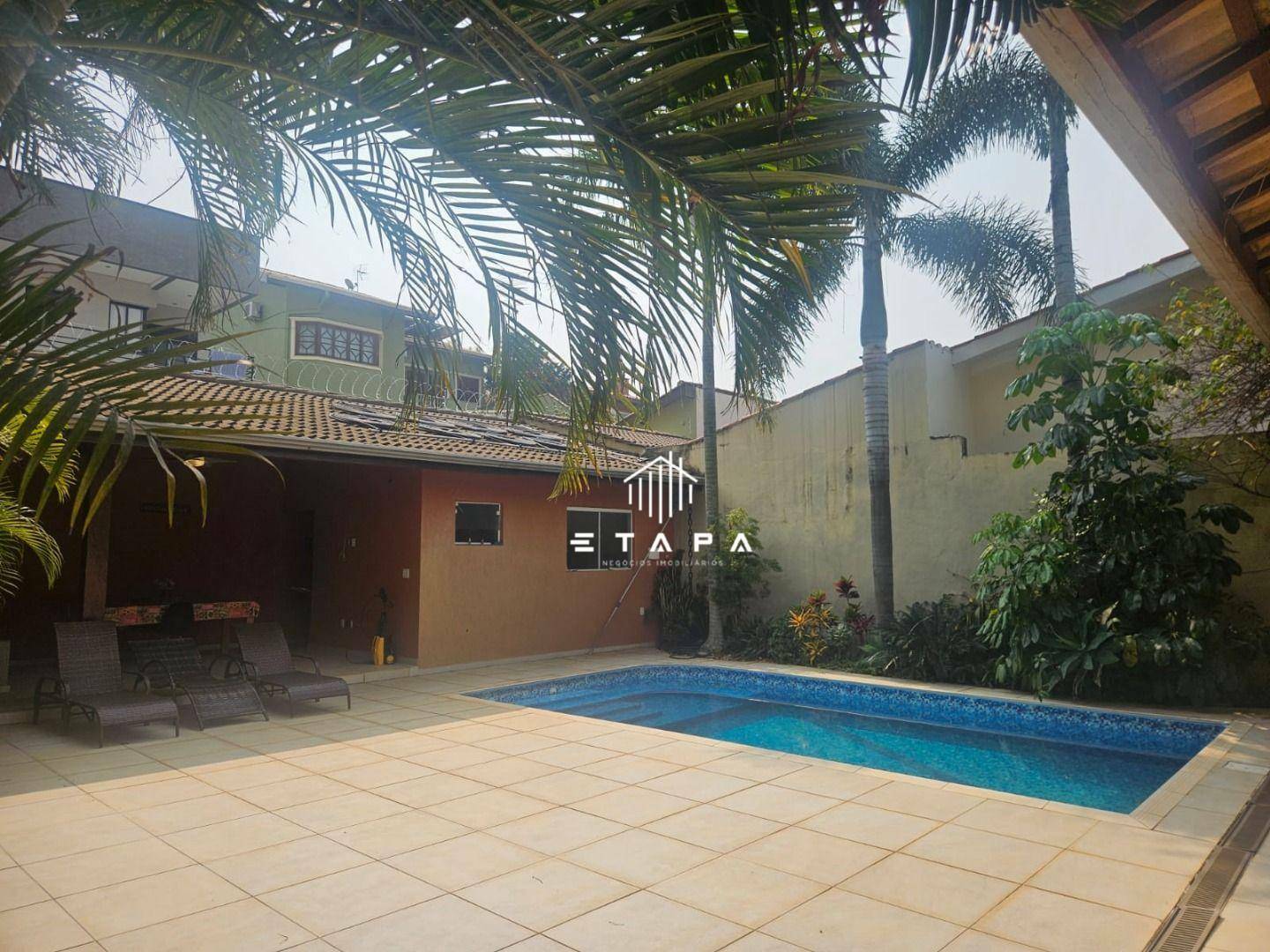 Casa à venda com 4 quartos, 330m² - Foto 17