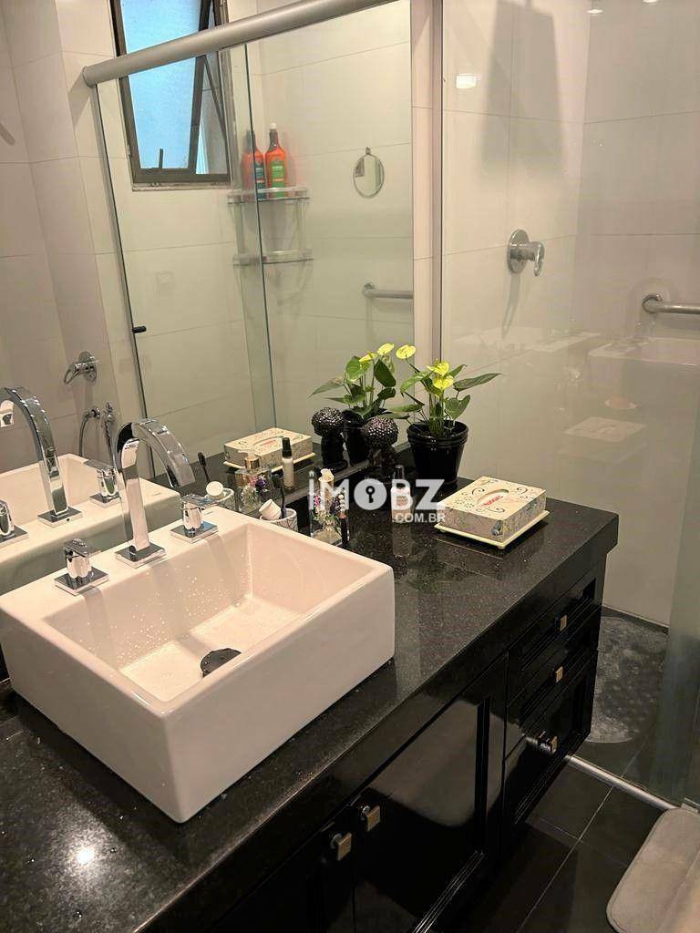 Apartamento à venda com 4 quartos, 130m² - Foto 14