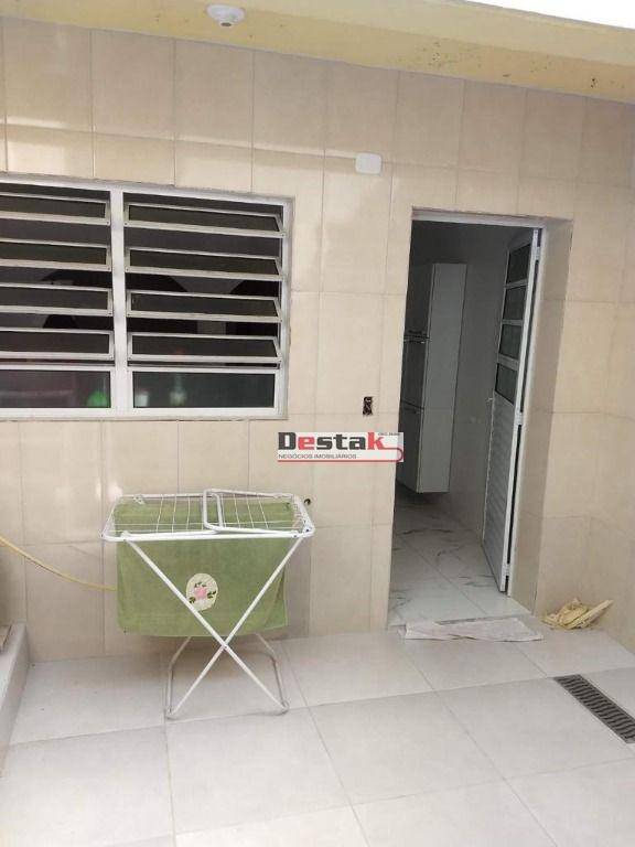 Sobrado à venda com 2 quartos, 178m² - Foto 29