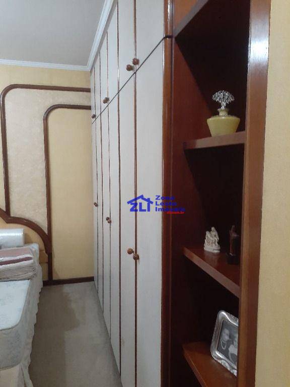 Apartamento à venda com 4 quartos, 210m² - Foto 26