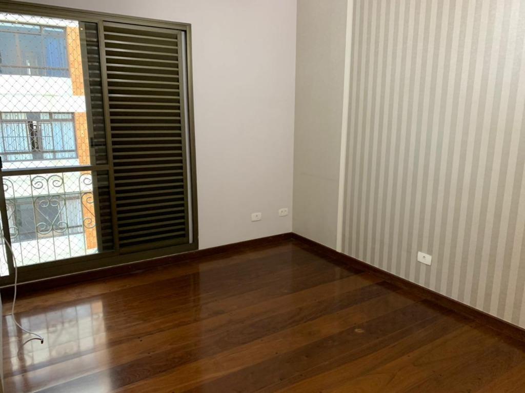 Apartamento para alugar com 4 quartos, 232m² - Foto 14