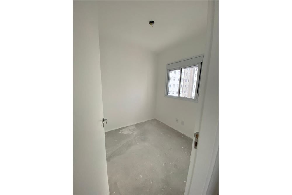 Apartamento à venda com 2 quartos, 41m² - Foto 13