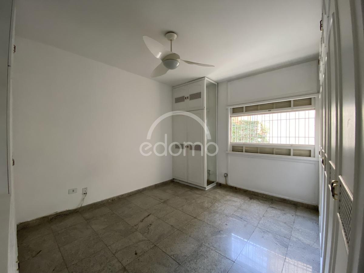 Apartamento à venda com 3 quartos, 180m² - Foto 26