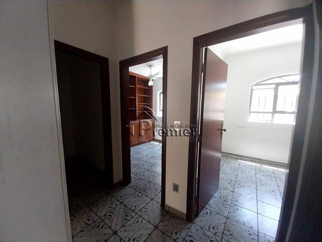 Casa à venda com 5 quartos, 446m² - Foto 4