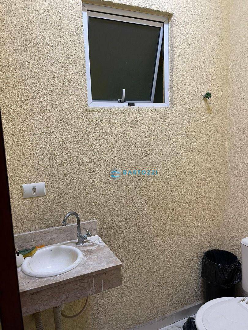 Sobrado à venda e aluguel com 3 quartos, 200m² - Foto 28