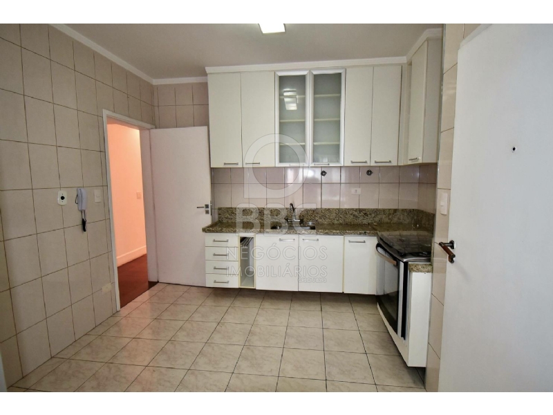 Apartamento à venda com 3 quartos, 131m² - Foto 15