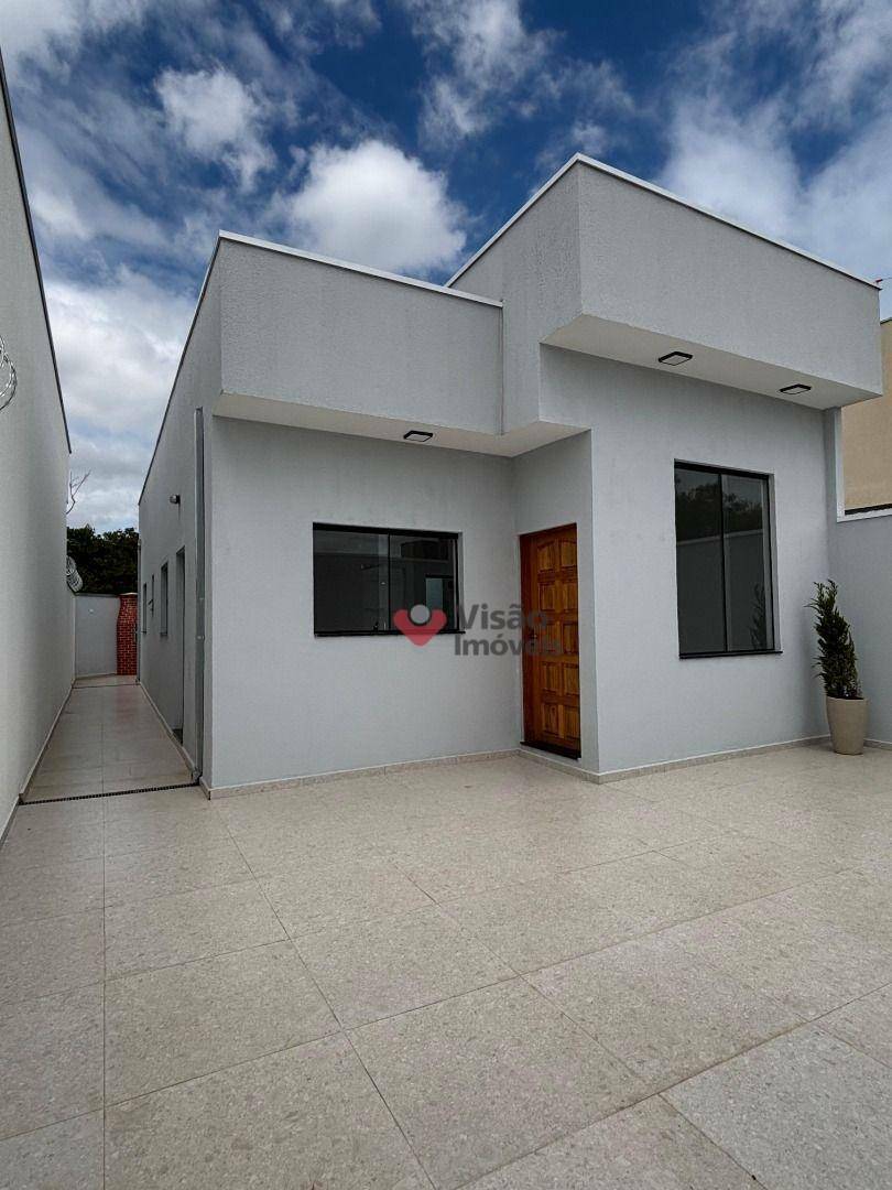 Casa à venda com 3 quartos, 102m² - Foto 1