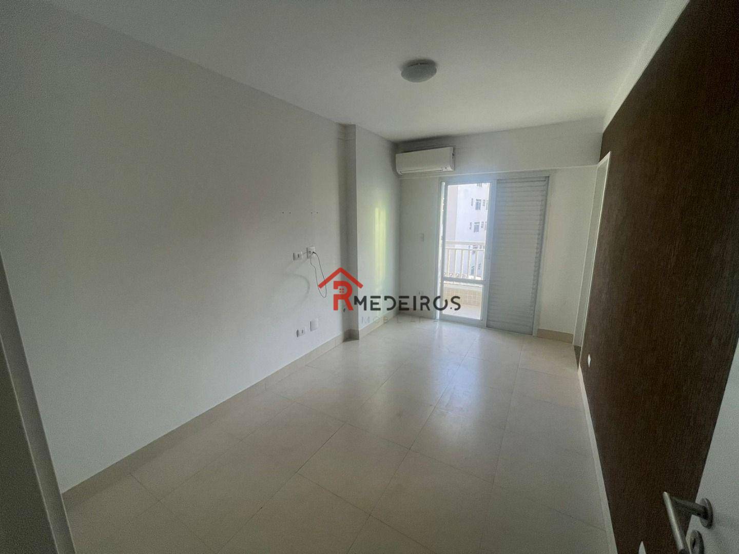 Apartamento à venda com 3 quartos, 123m² - Foto 11