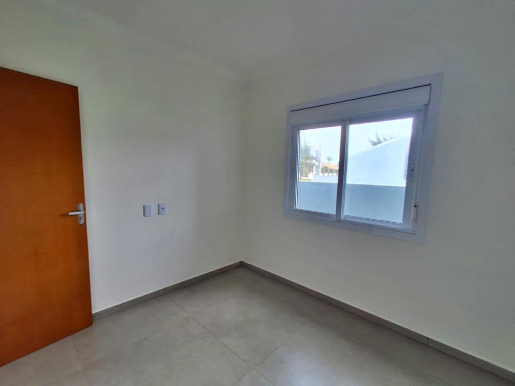 Casa à venda com 3 quartos, 121m² - Foto 14