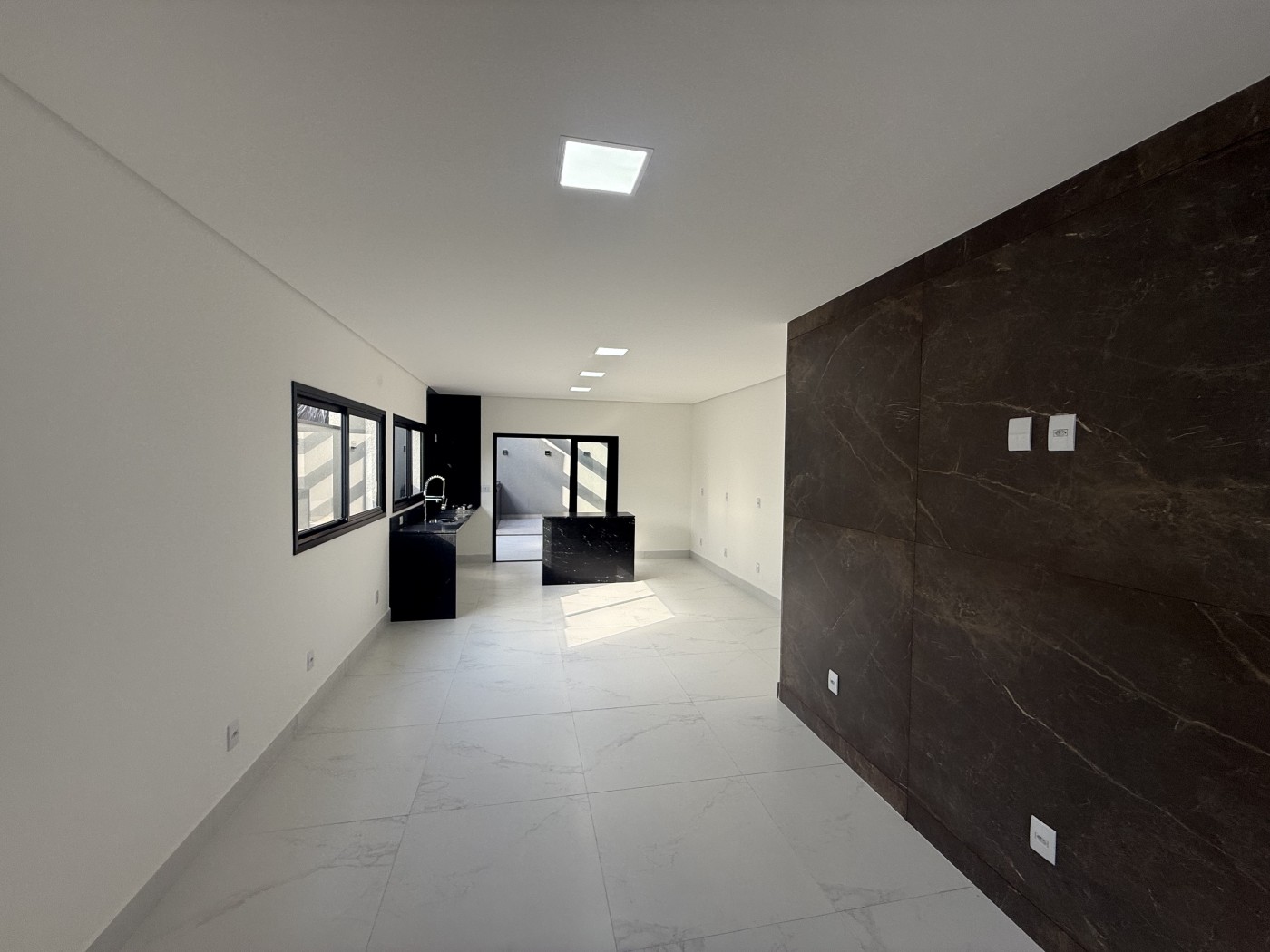 Casa à venda com 3 quartos, 140m² - Foto 8