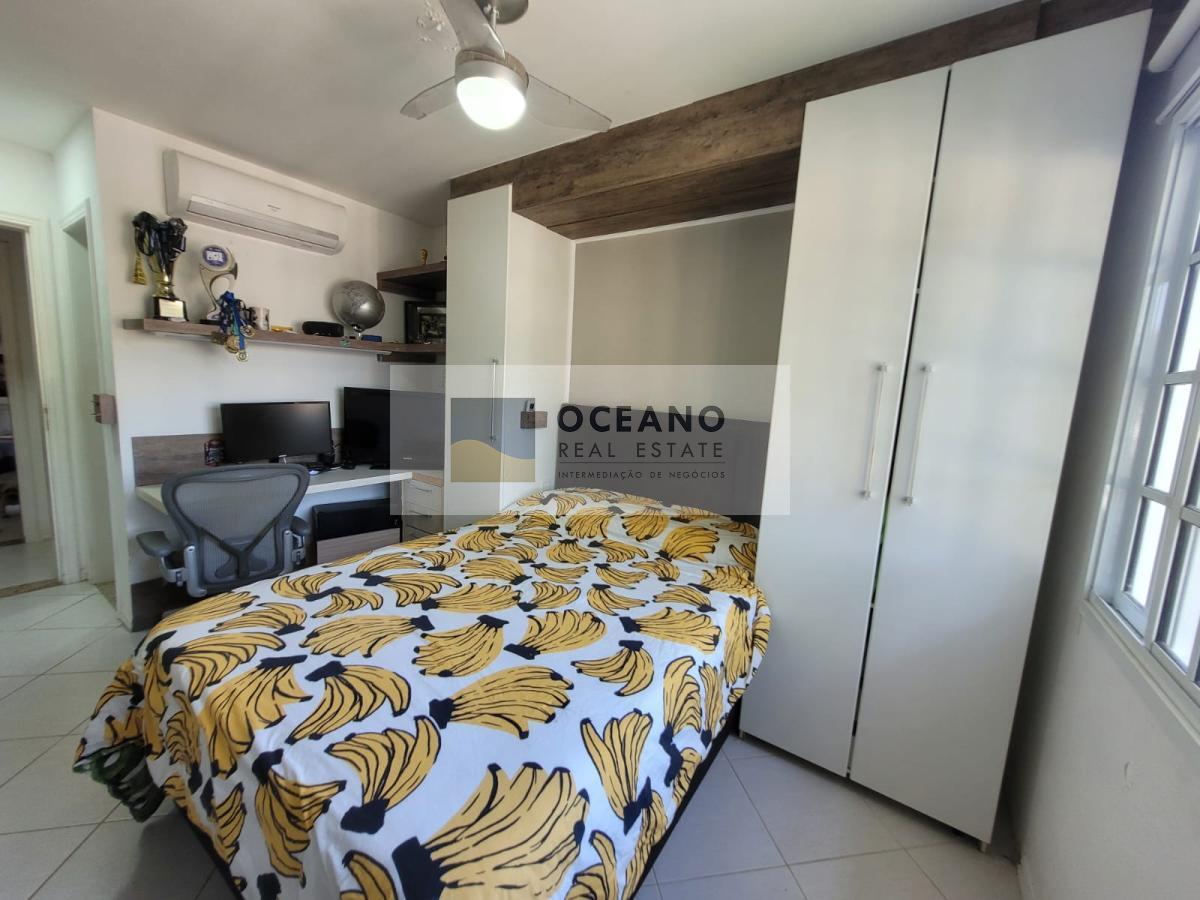 Casa de Condomínio à venda com 4 quartos, 220m² - Foto 47