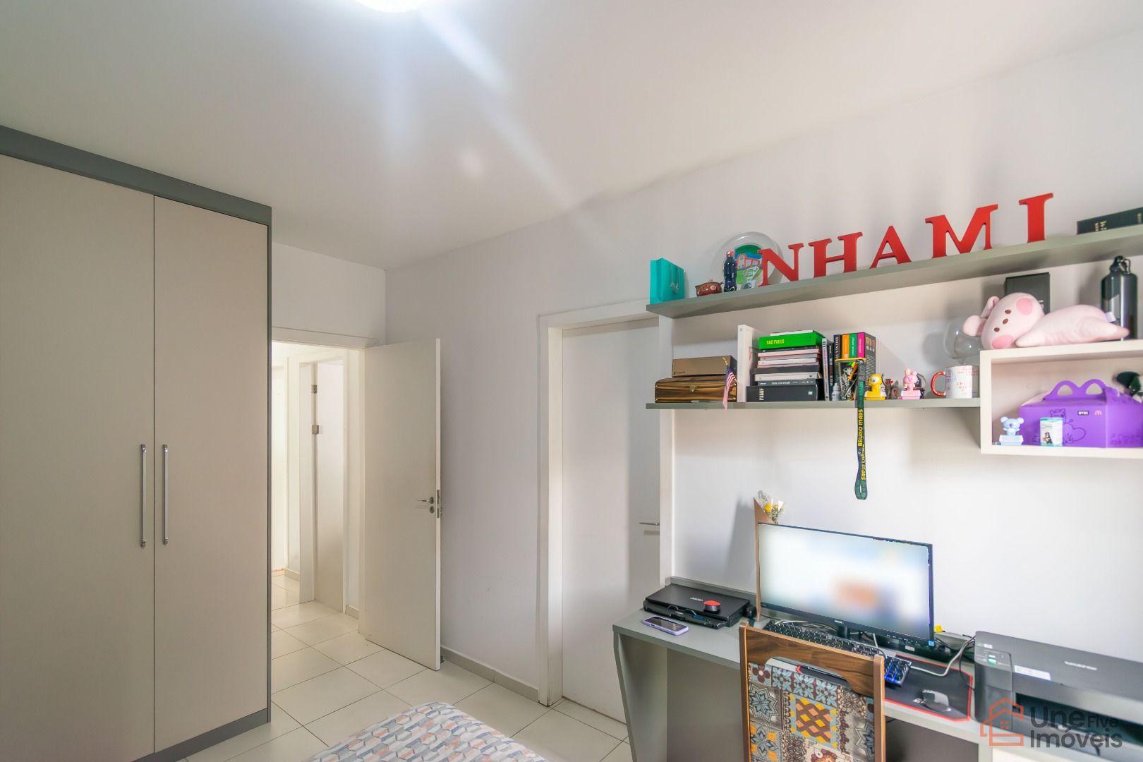 Casa à venda com 3 quartos, 70m² - Foto 12