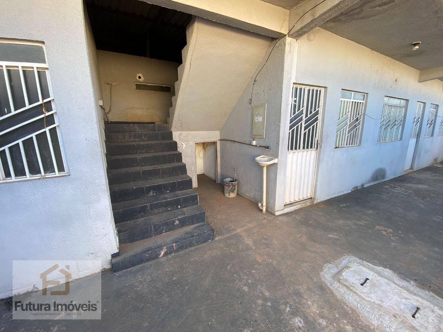 Apartamento para alugar com 2 quartos, 257m² - Foto 12