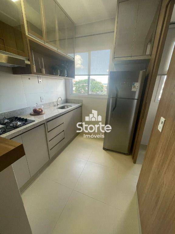 Apartamento à venda com 2 quartos, 48m² - Foto 3