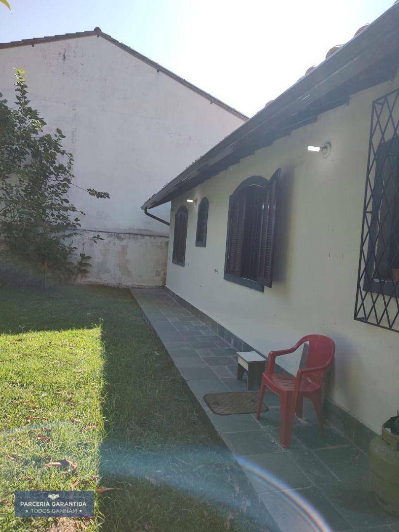 Casa para alugar com 3 quartos, 100m² - Foto 11