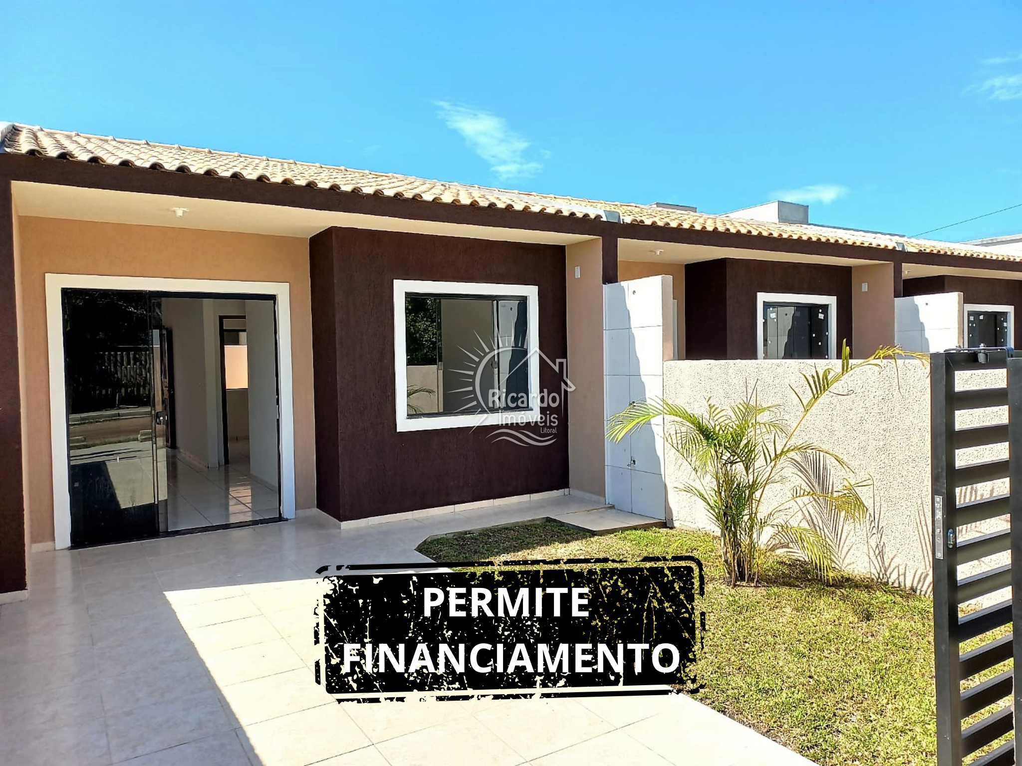 Casa à venda com 2 quartos, 47m² - Foto 1