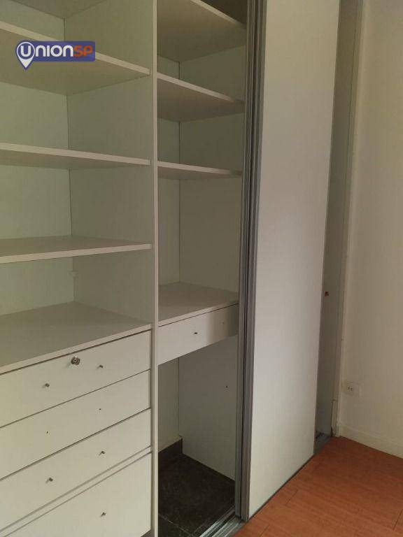 Apartamento à venda com 3 quartos, 180m² - Foto 10