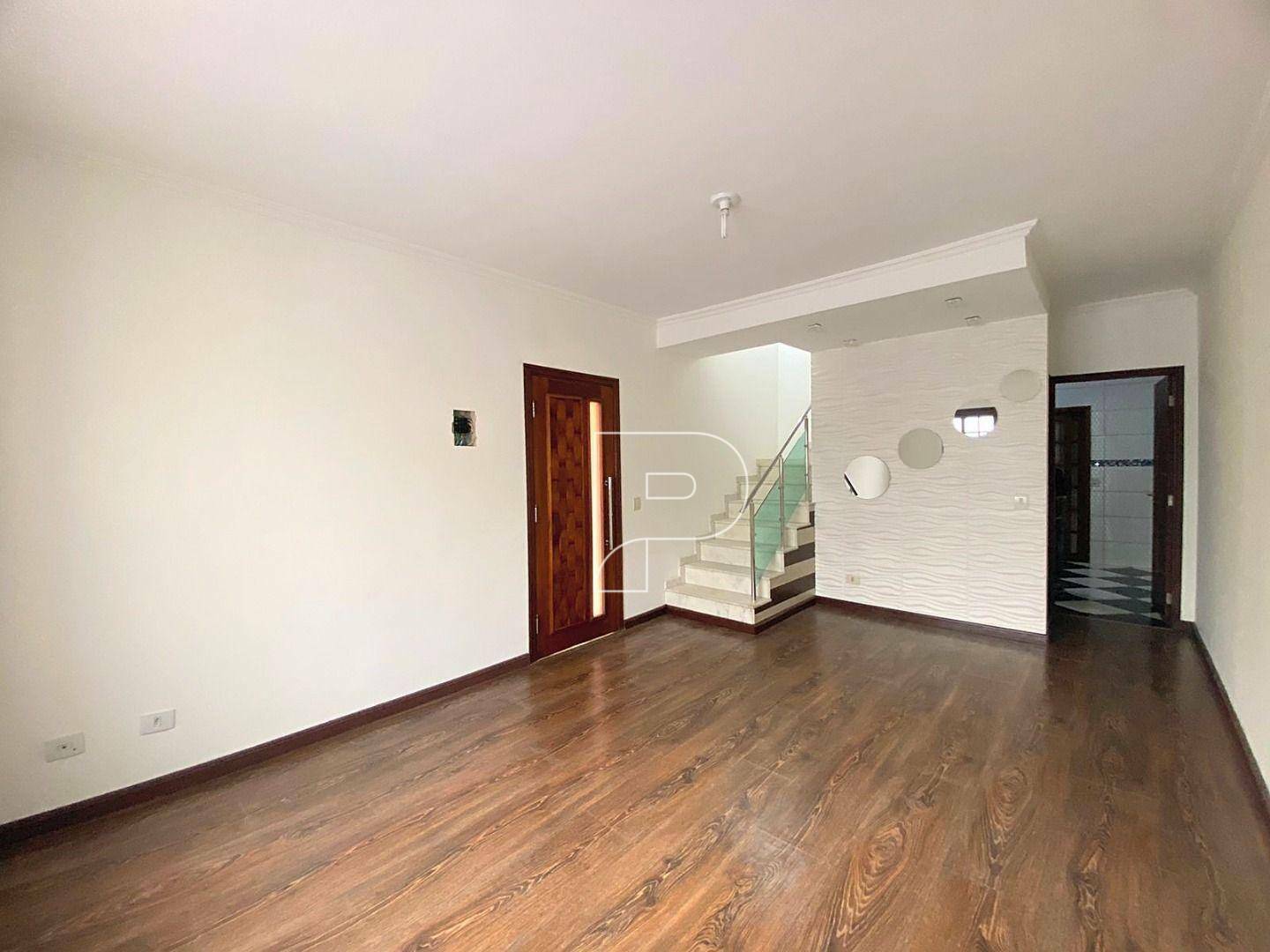 Casa à venda com 3 quartos, 201m² - Foto 4