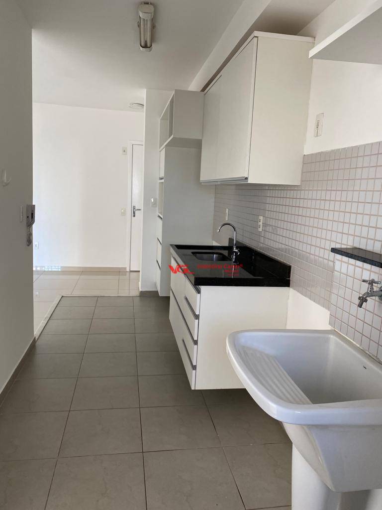 Apartamento para alugar com 3 quartos, 84m² - Foto 7