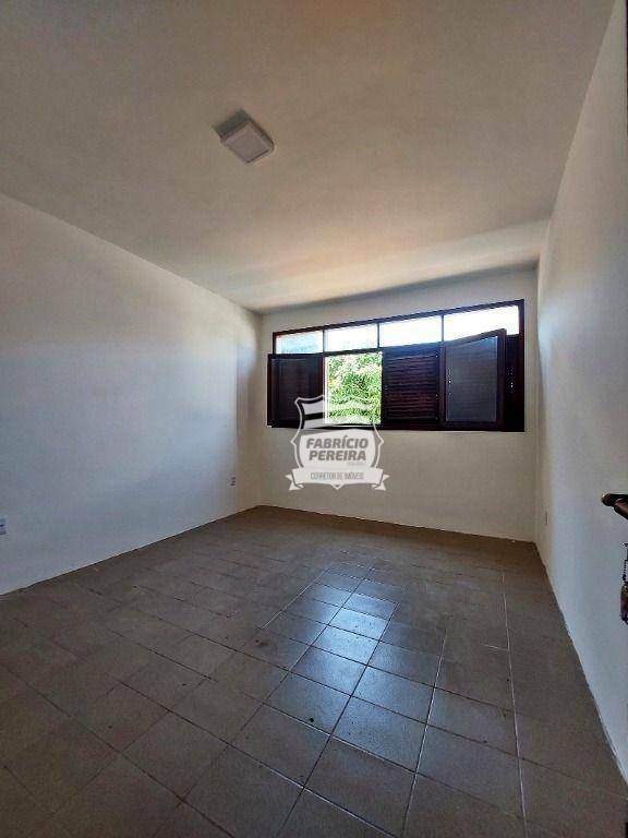 Casa à venda com 6 quartos, 300m² - Foto 29