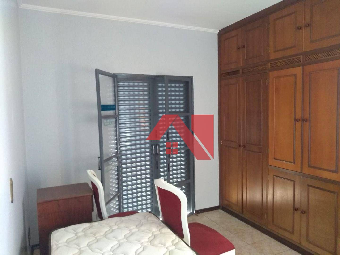 Sobrado à venda com 6 quartos, 305m² - Foto 15