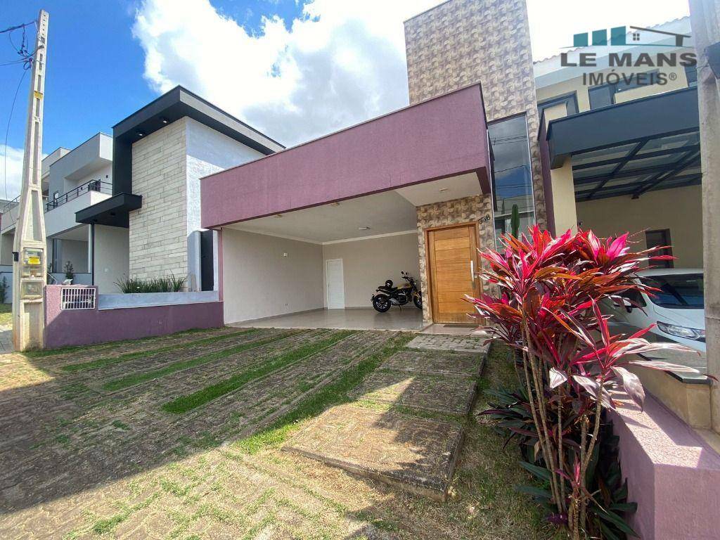 Casa de Condomínio à venda com 3 quartos, 193m² - Foto 2