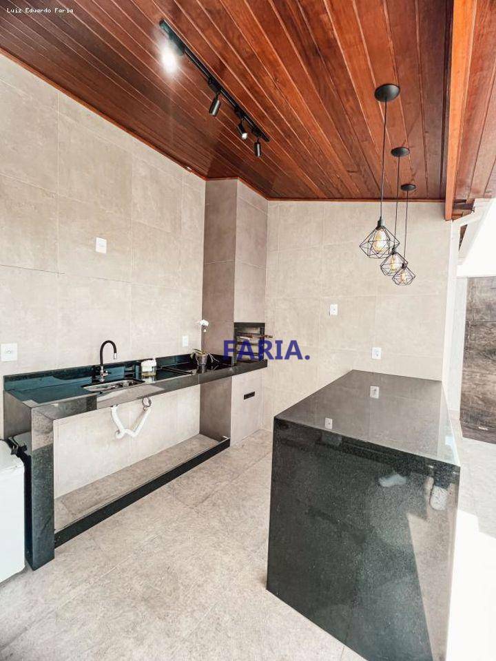 Casa de Condomínio à venda com 3 quartos, 220m² - Foto 15