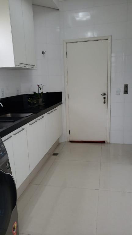 Apartamento à venda com 3 quartos, 240m² - Foto 20