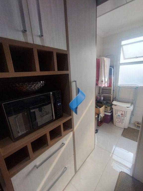 Apartamento à venda com 2 quartos, 64m² - Foto 5