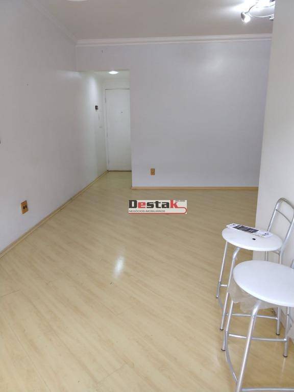 Apartamento à venda com 3 quartos, 80m² - Foto 6