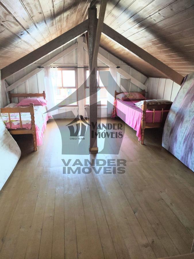 Casa à venda com 3 quartos, 360m² - Foto 12