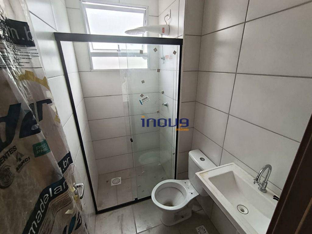 Apartamento para alugar com 2 quartos, 40m² - Foto 11