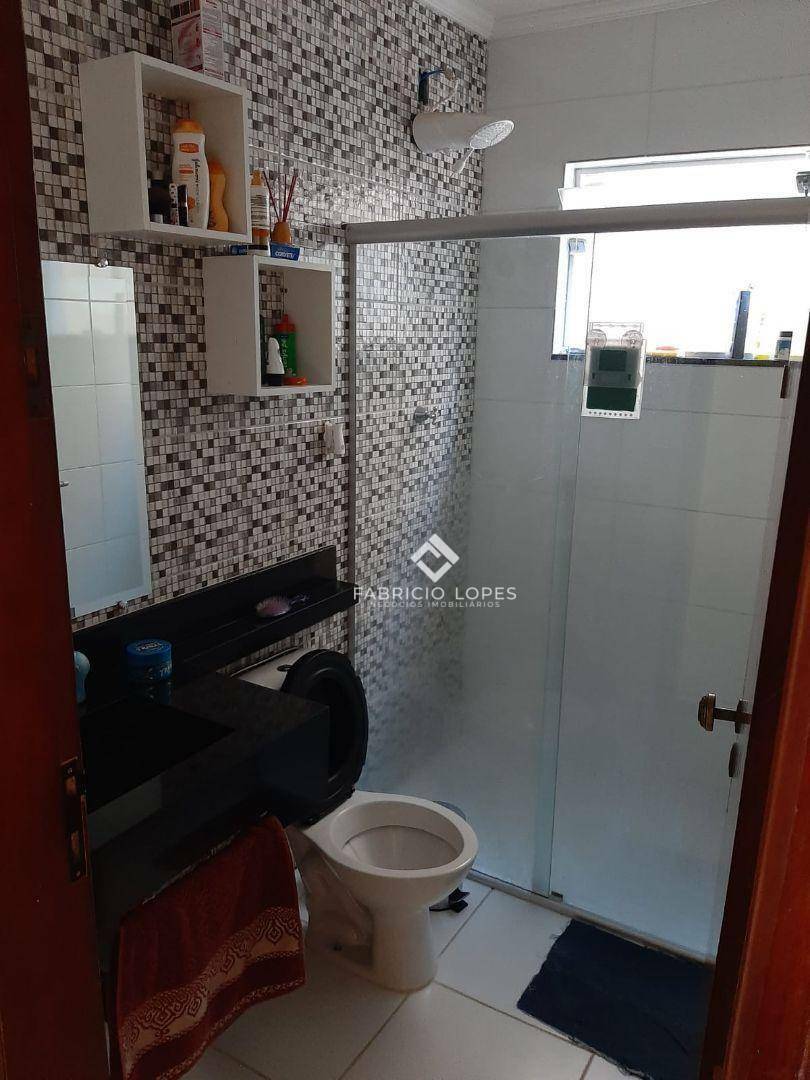 Casa à venda com 4 quartos, 180m² - Foto 19