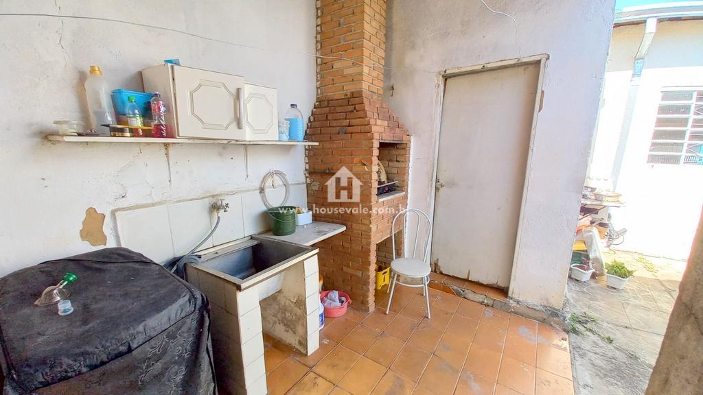 Casa à venda com 4 quartos, 320m² - Foto 18